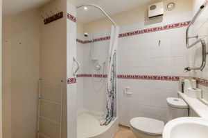 Photo 28- click for photo gallery